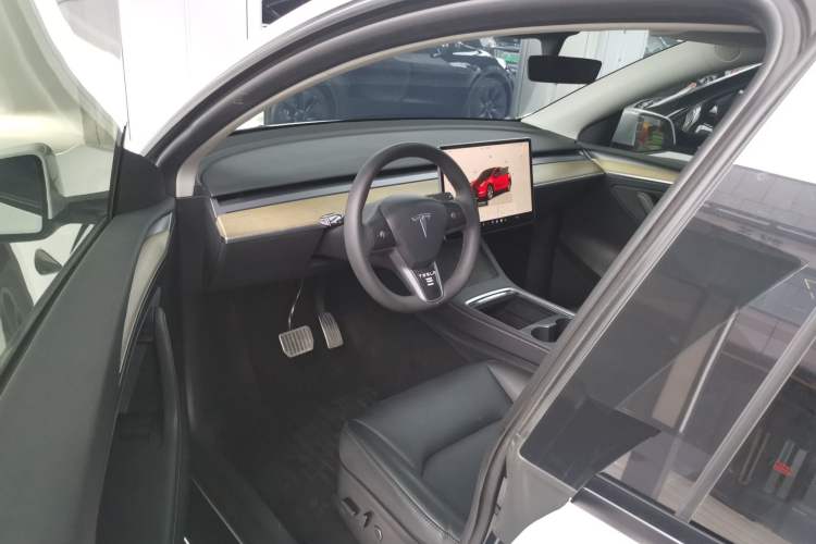 Used Tesla Model Y 2022 Revised Version Rear-Wheel Drive Driver Seat