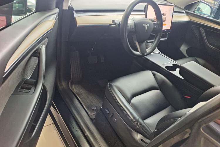 Used Tesla Model Y 2022 Rear-Wheel-Drive Version Driver Seat