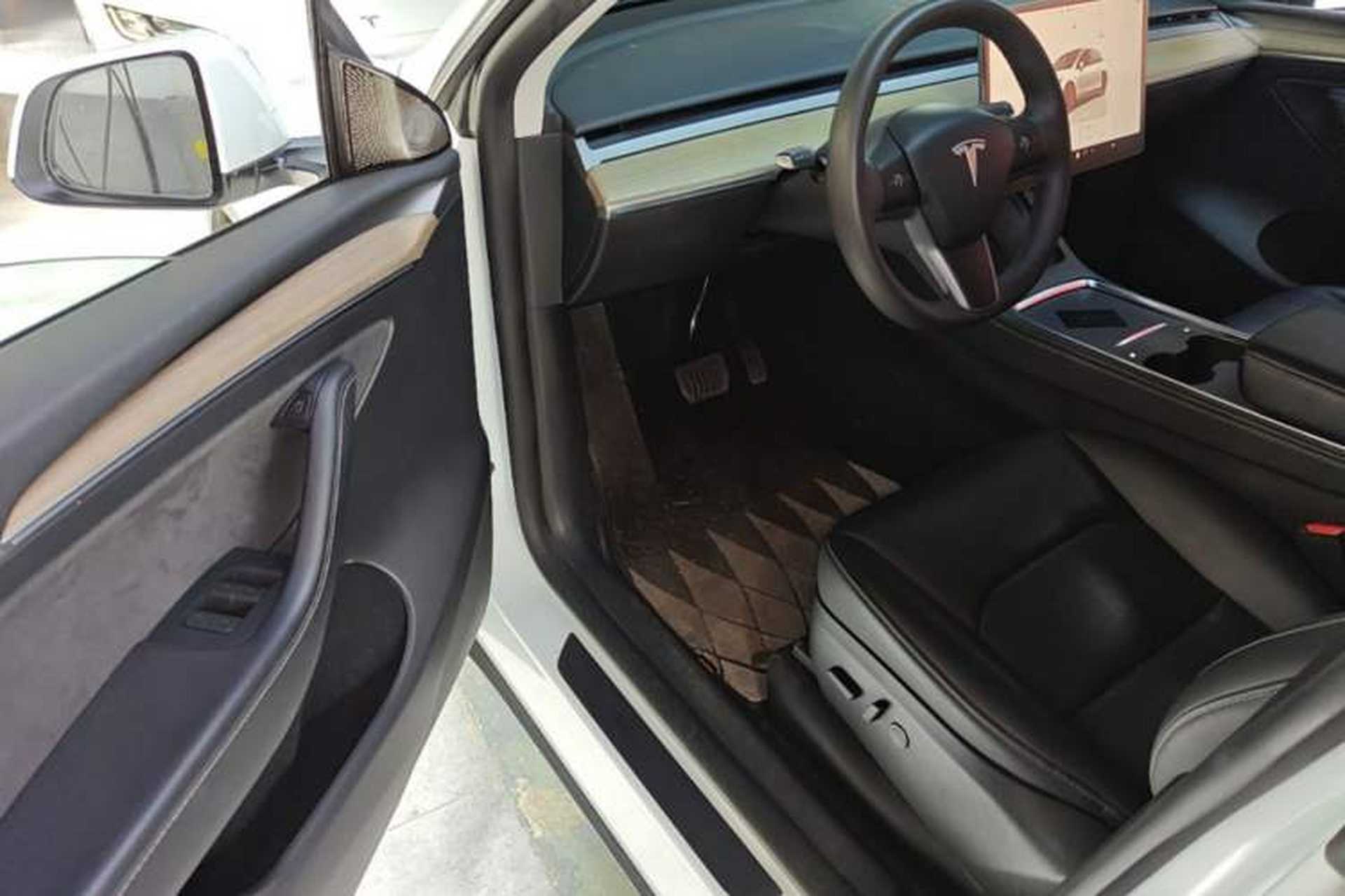 Used Tesla Model Y 2022 Revised Version Long-Range All-Wheel Drive Driver Seat