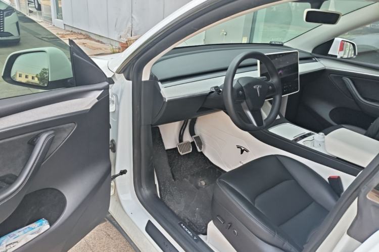 Used Tesla Model Y 2022 Revised Version Rear-Wheel Drive Driver Seat