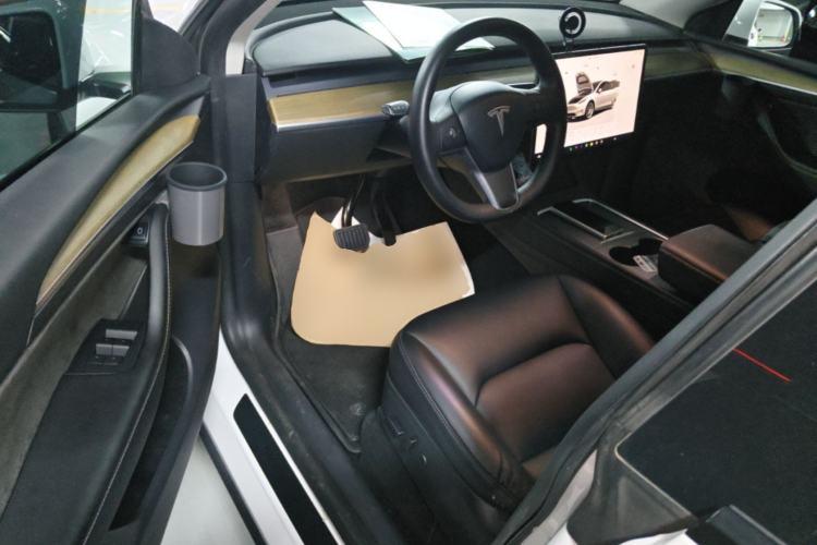 Used Tesla Model Y 2022 Rear-Wheel-Drive Version Driver Seat