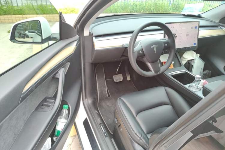 Used Tesla Model Y 2022 Revised Version Long-Range All-Wheel Drive Driver Seat