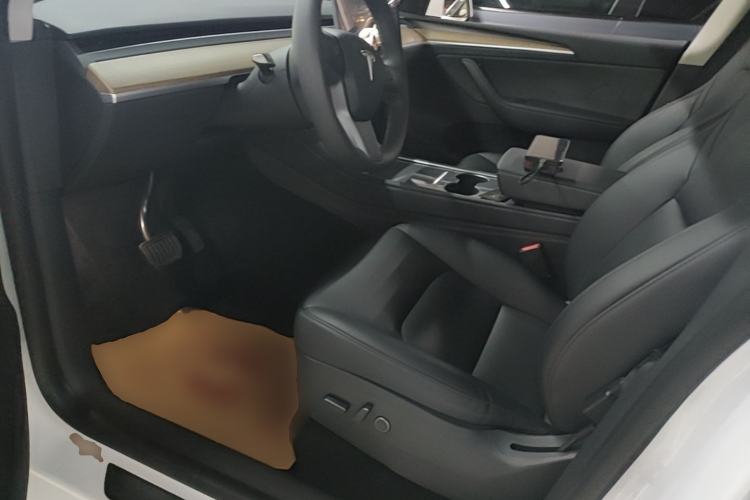 Used Tesla Model Y 2022 Rear-Wheel-Drive Version Driver Seat