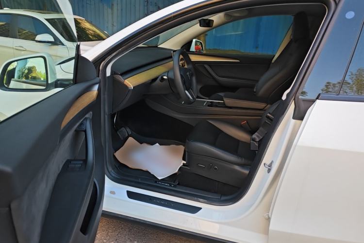 Used Tesla Model Y 2022 Rear-Wheel-Drive Version Driver Seat