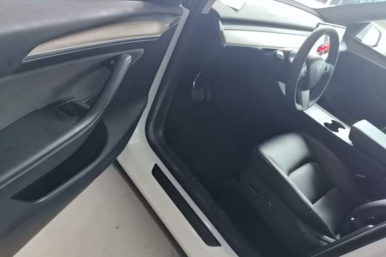 Used Tesla Model Y 2022 Revised Version Rear-Wheel Drive Driver Seat