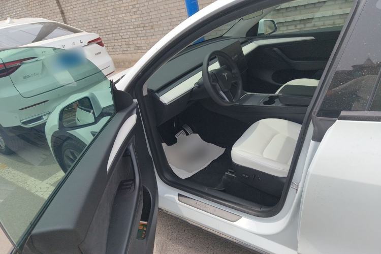 Used Tesla Model Y 2022 Performance High-Performance All-Wheel-Drive Version Driver Seat