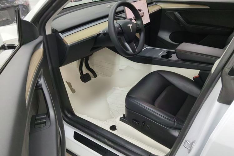 Used Tesla Model Y 2022 Rear-Wheel-Drive Version Driver Seat