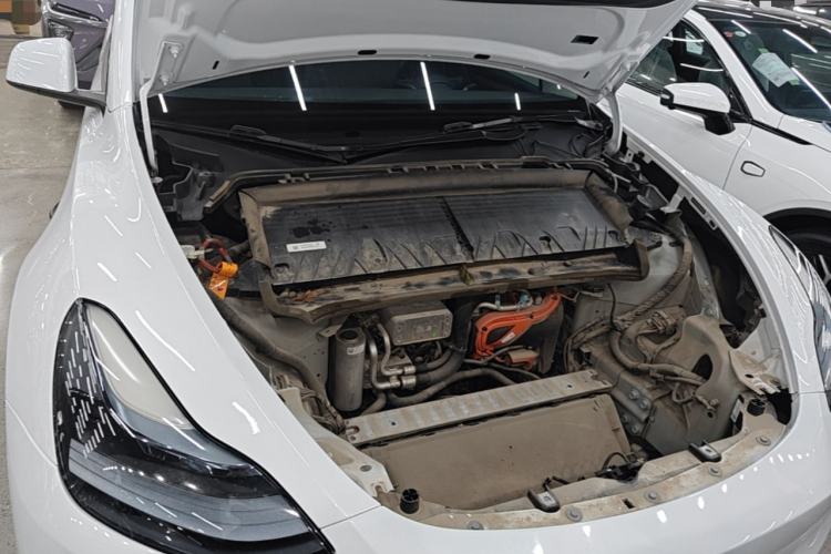 Used Tesla Model Y 2022 Rear-Wheel-Drive Version Engine Bay