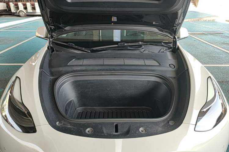 Used Tesla Model Y 2022 Revised Version Rear-Wheel Drive Engine Bay