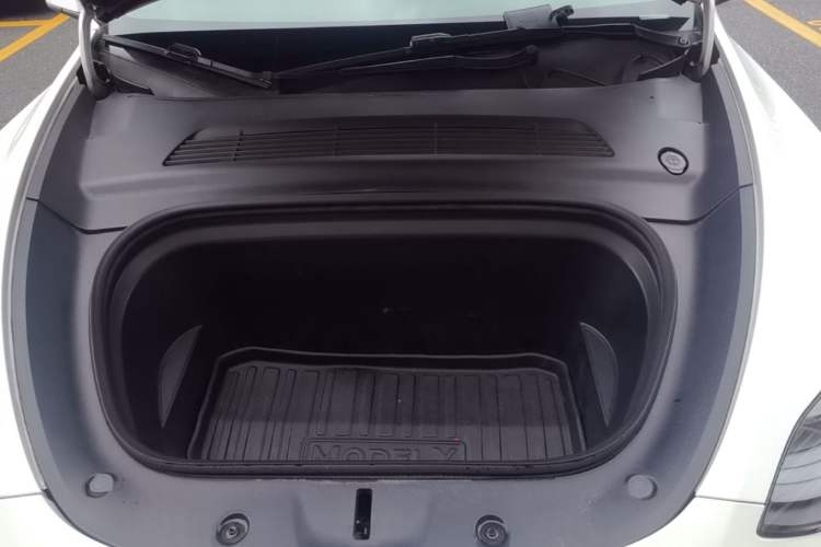 Used Tesla Model Y 2022 Revised Version Rear-Wheel Drive Engine Bay