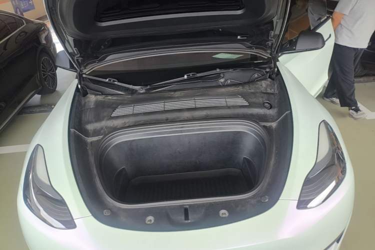 Used Tesla Model Y 2022 Revised Version Rear-Wheel Drive Engine Bay