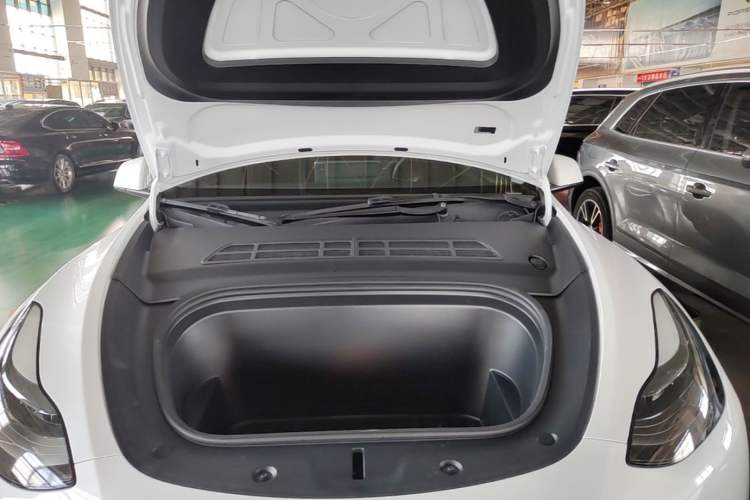Used Tesla Model Y 2022 Revised Version Rear-Wheel Drive Engine Bay