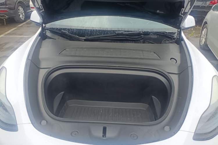 Used Tesla Model Y 2022 Revised Version Rear-Wheel Drive Engine Bay