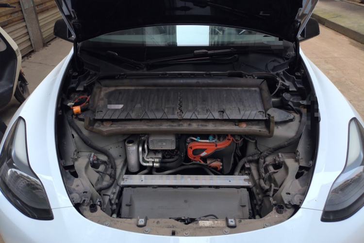 Used Tesla Model Y 2022 Rear-Wheel-Drive Version Engine Bay