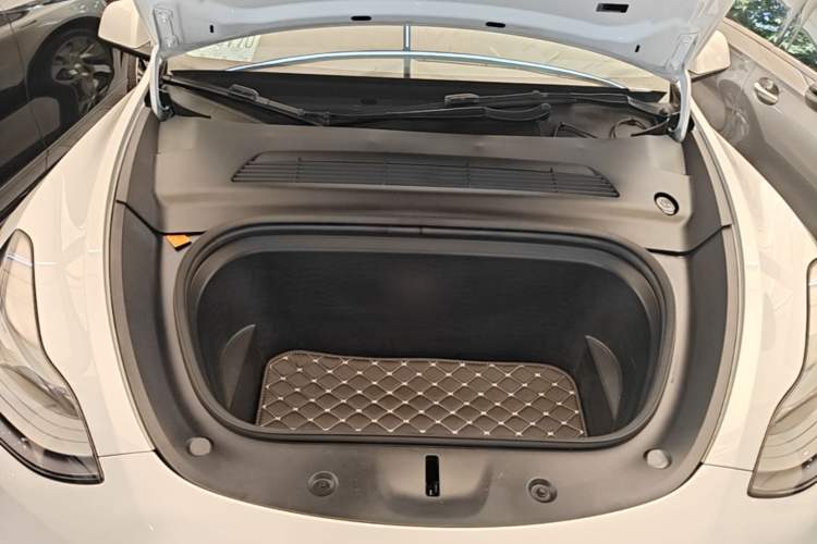 Used Tesla Model Y 2022 Revised Version Rear-Wheel Drive Engine Bay