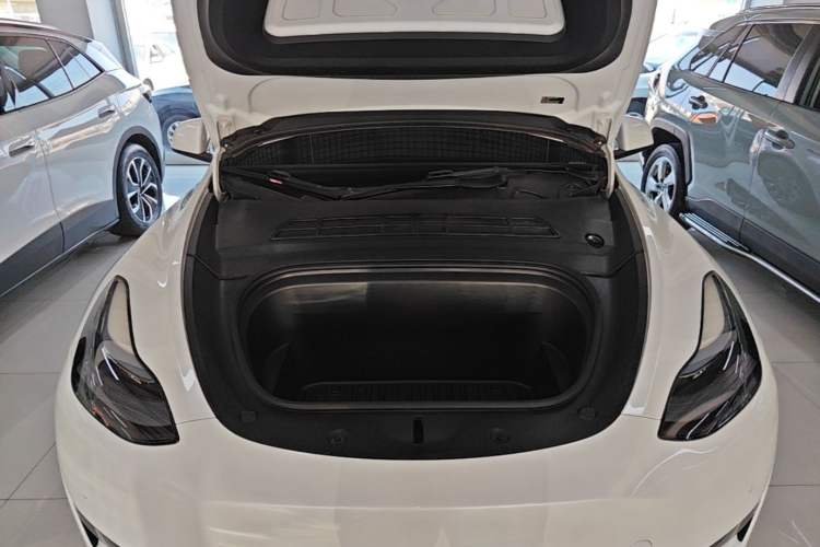 Used Tesla Model Y 2022 Performance High-Performance All-Wheel-Drive Version Engine Bay