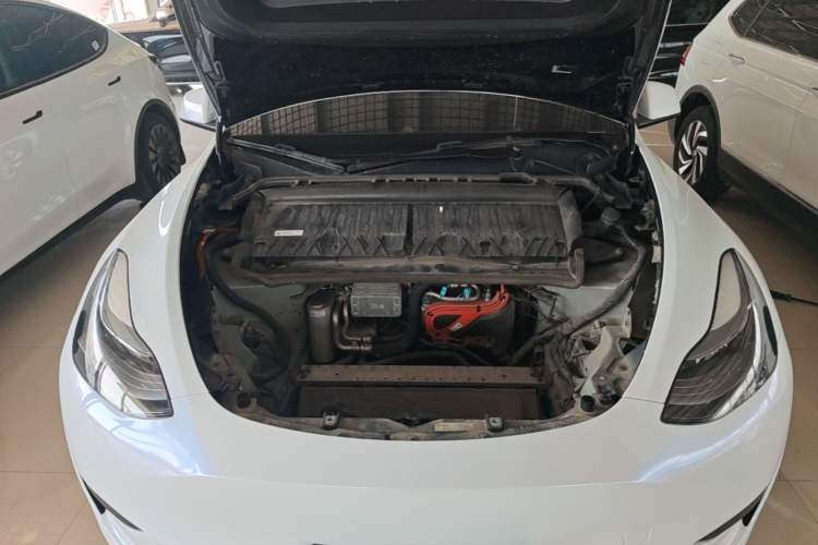 Used Tesla Model Y 2022 Rear-Wheel-Drive Version Engine Bay