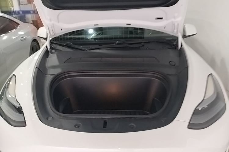 Used Tesla Model Y 2022 Rear-Wheel-Drive Version Engine Bay