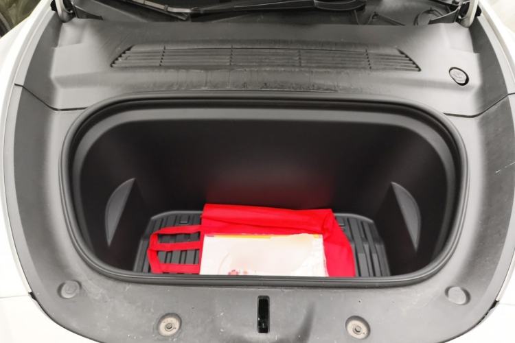 Used Tesla Model Y 2022 Rear-Wheel-Drive Version Engine Bay