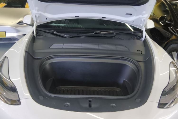 Used Tesla Model Y 2022 Revised Version Long-Range All-Wheel Drive Engine Bay