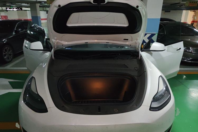 Used Tesla Model Y 2022 Rear-Wheel-Drive Version Engine Bay