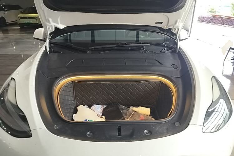 Used Tesla Model Y 2022 Rear-Wheel-Drive Version Engine Bay