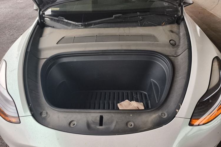 Used Tesla Model Y 2022 Revised Version Rear-Wheel Drive Engine Bay