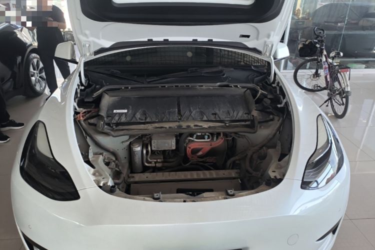 Used Tesla Model Y 2022 Rear-Wheel-Drive Version Engine Bay
