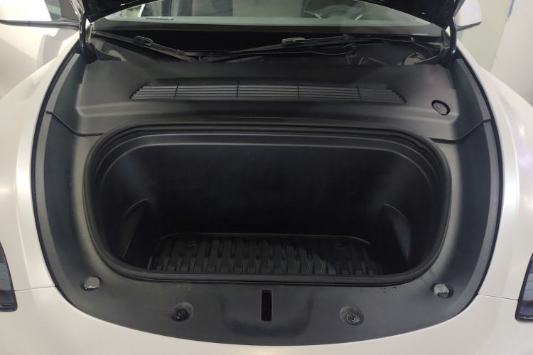 Used Tesla Model Y 2022 Revised Version Long-Range All-Wheel Drive Engine Bay