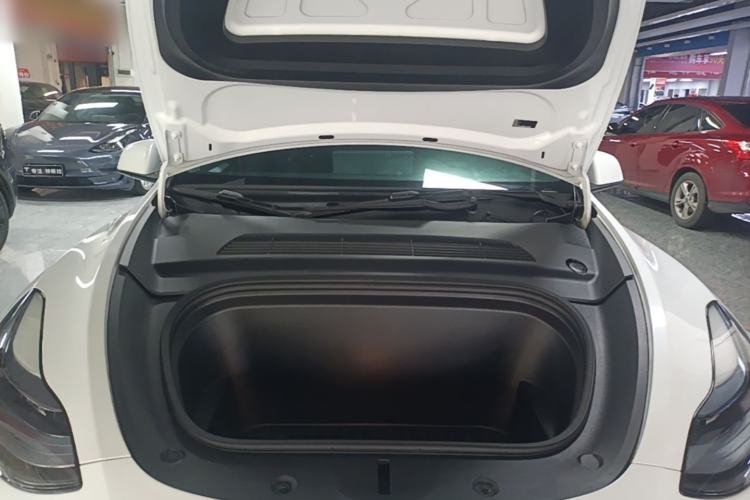 Used Tesla Model Y 2022 Rear-Wheel-Drive Version Engine Bay