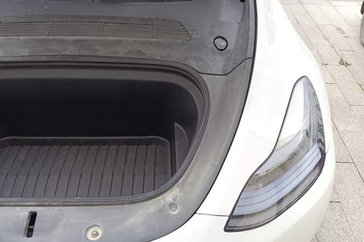 Used Tesla Model Y 2022 Revised Version Rear-Wheel Drive Engine Bay Left