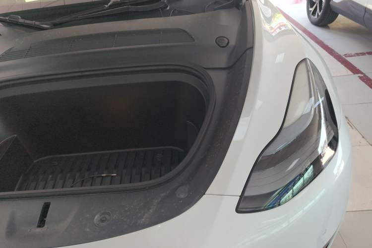 Used Tesla Model Y 2022 Revised Version Rear-Wheel Drive Engine Bay Left