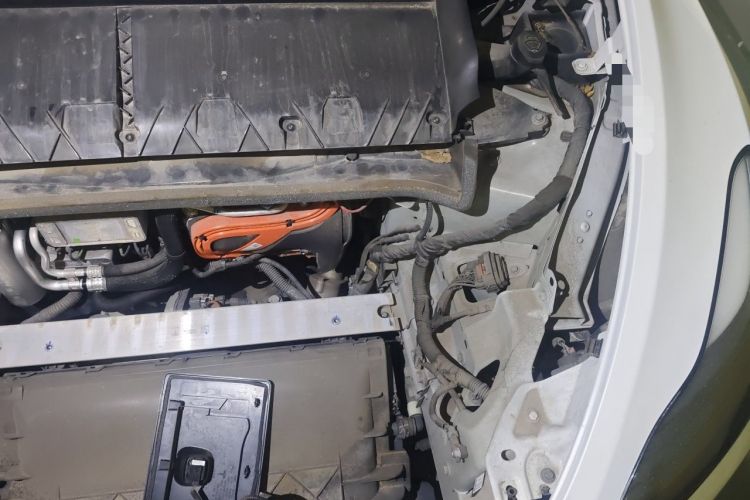 Used Tesla Model Y 2022 Rear-Wheel-Drive Version Engine Bay Left