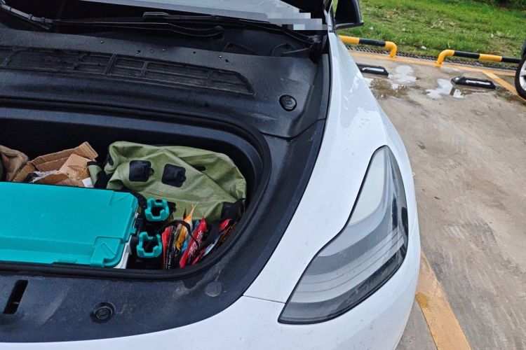 Used Tesla Model Y 2022 Long-Range All-Wheel-Drive Version Engine Bay Left