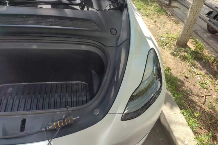 Used Tesla Model Y 2022 Revised Version Long-Range All-Wheel Drive Engine Bay Left