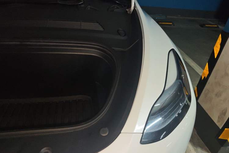 Used Tesla Model Y 2022 Revised Version Long-Range All-Wheel Drive Engine Bay Left