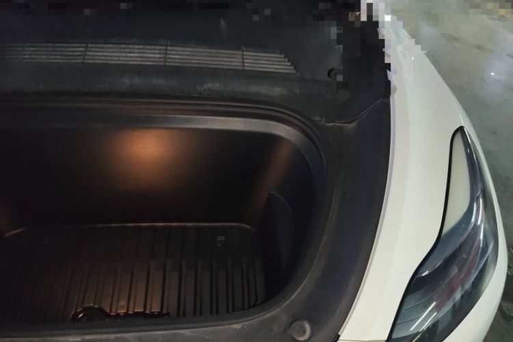 Used Tesla Model Y 2022 Rear-Wheel-Drive Version Engine Bay Left