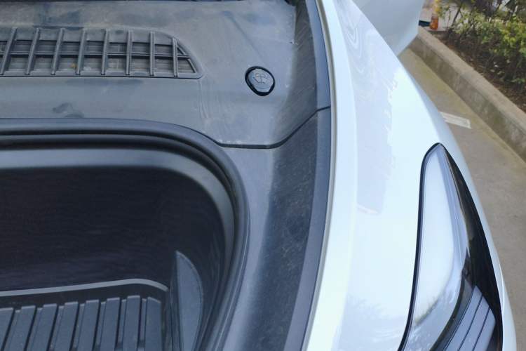Used Tesla Model Y 2022 Revised Version Rear-Wheel Drive Engine Bay Left