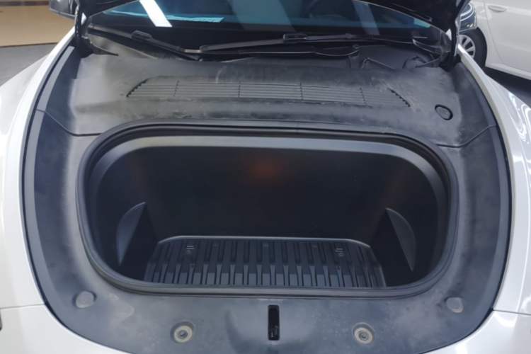 Used Tesla Model Y 2022 Revised Version Rear-Wheel Drive Engine Bay