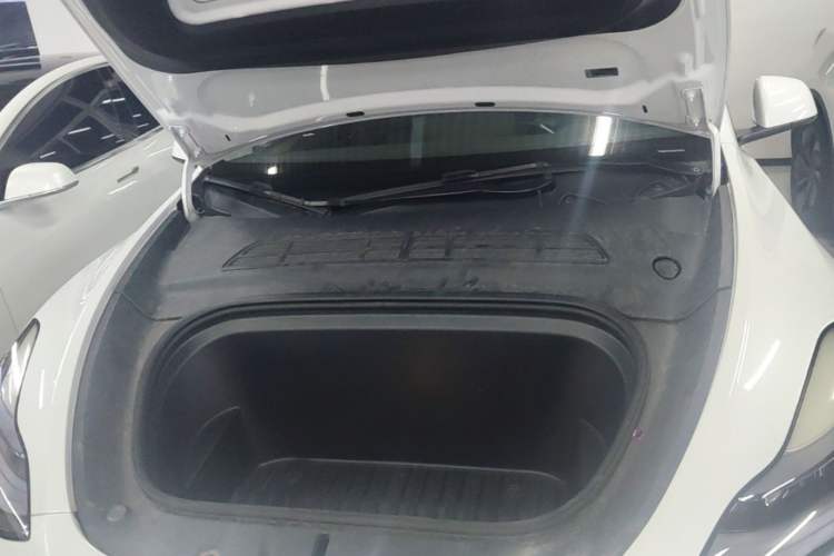 Used Tesla Model Y 2022 Revised Version Rear-Wheel Drive Engine Bay