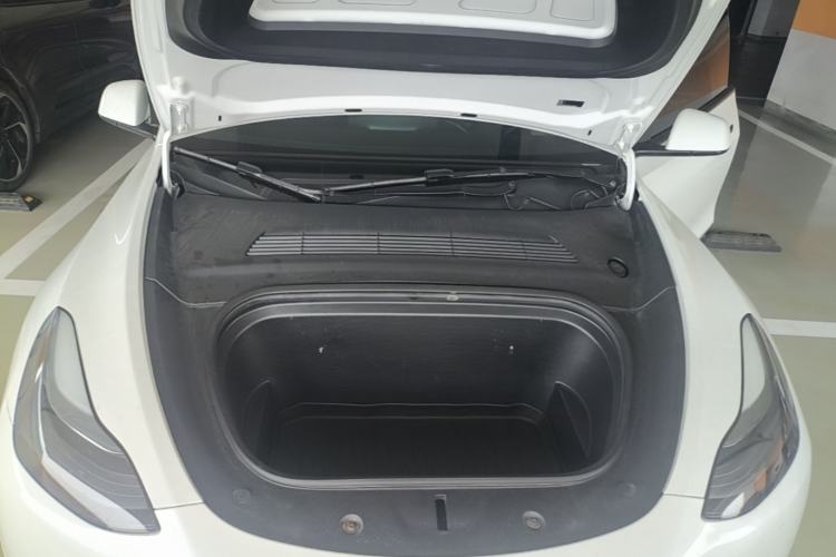 Used Tesla Model Y 2022 Rear-Wheel-Drive Version Engine Bay
