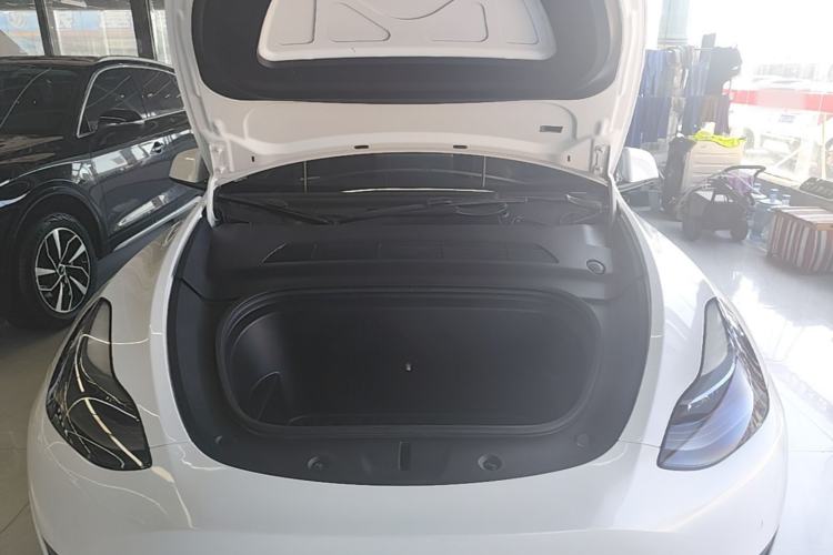 Used Tesla Model Y 2022 Rear-Wheel-Drive Version Engine Bay