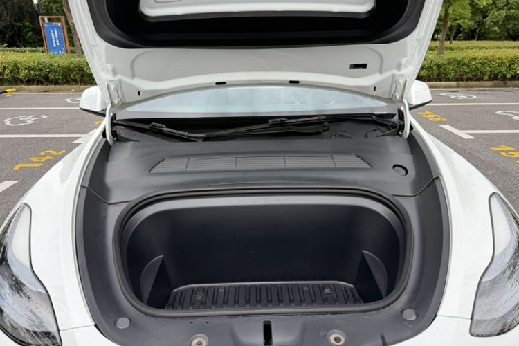 Used Tesla Model Y 2022 Revised Version Rear-Wheel Drive Engine Bay
