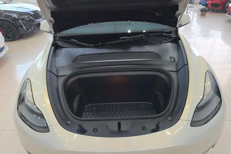 Used Tesla Model Y 2022 Revised Version Rear-Wheel Drive Engine Bay