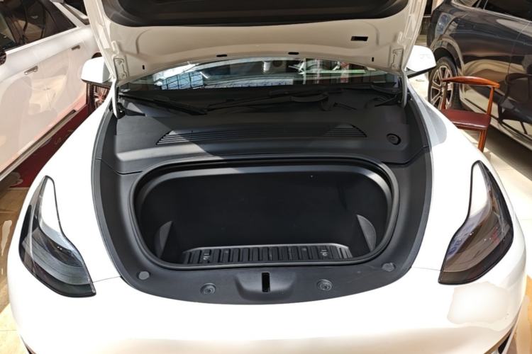 Used Tesla Model Y 2022 Rear-Wheel-Drive Version Engine Bay