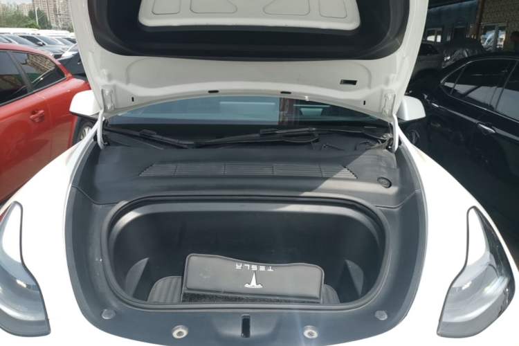 Used Tesla Model Y 2022 Rear-Wheel-Drive Version Engine Bay