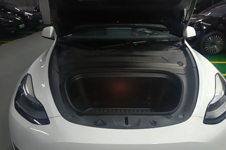 Used Tesla Model Y 2022 Rear-Wheel-Drive Version Engine Bay