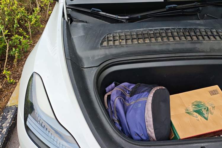 Used Tesla Model Y 2022 Performance High-Performance All-Wheel-Drive Version Engine Bay Right