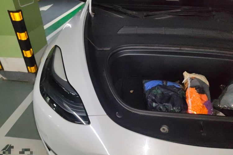 Used Tesla Model Y 2022 Rear-Wheel-Drive Version Engine Bay Right