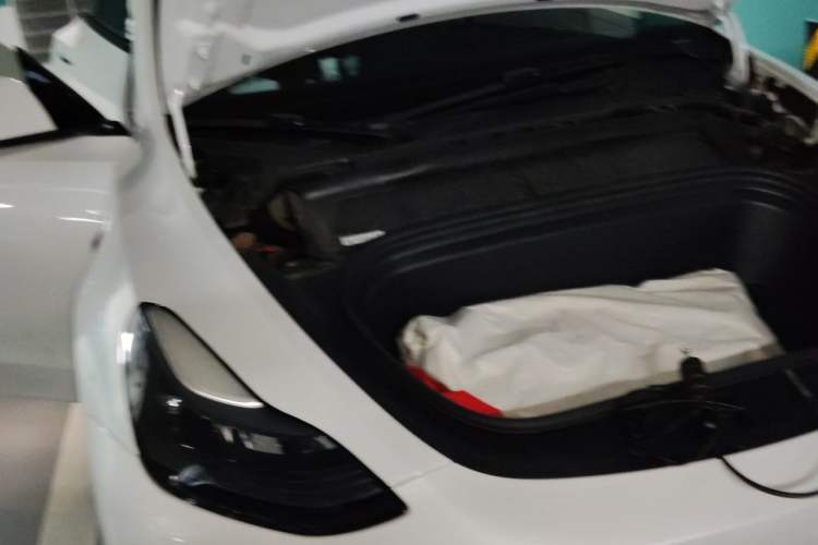 Used Tesla Model Y 2022 Revised Version Long-Range All-Wheel Drive Engine Bay Right